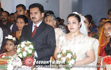 Anoop Alphy Wedding Photo